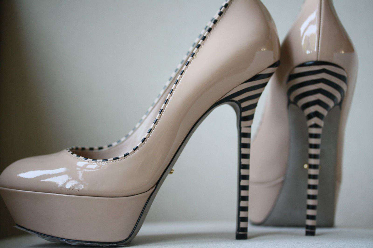 SERGIO ROSSI OPTIKALA PATENT NUDE STRIPED HEELS EU 38.5 UK 5.5