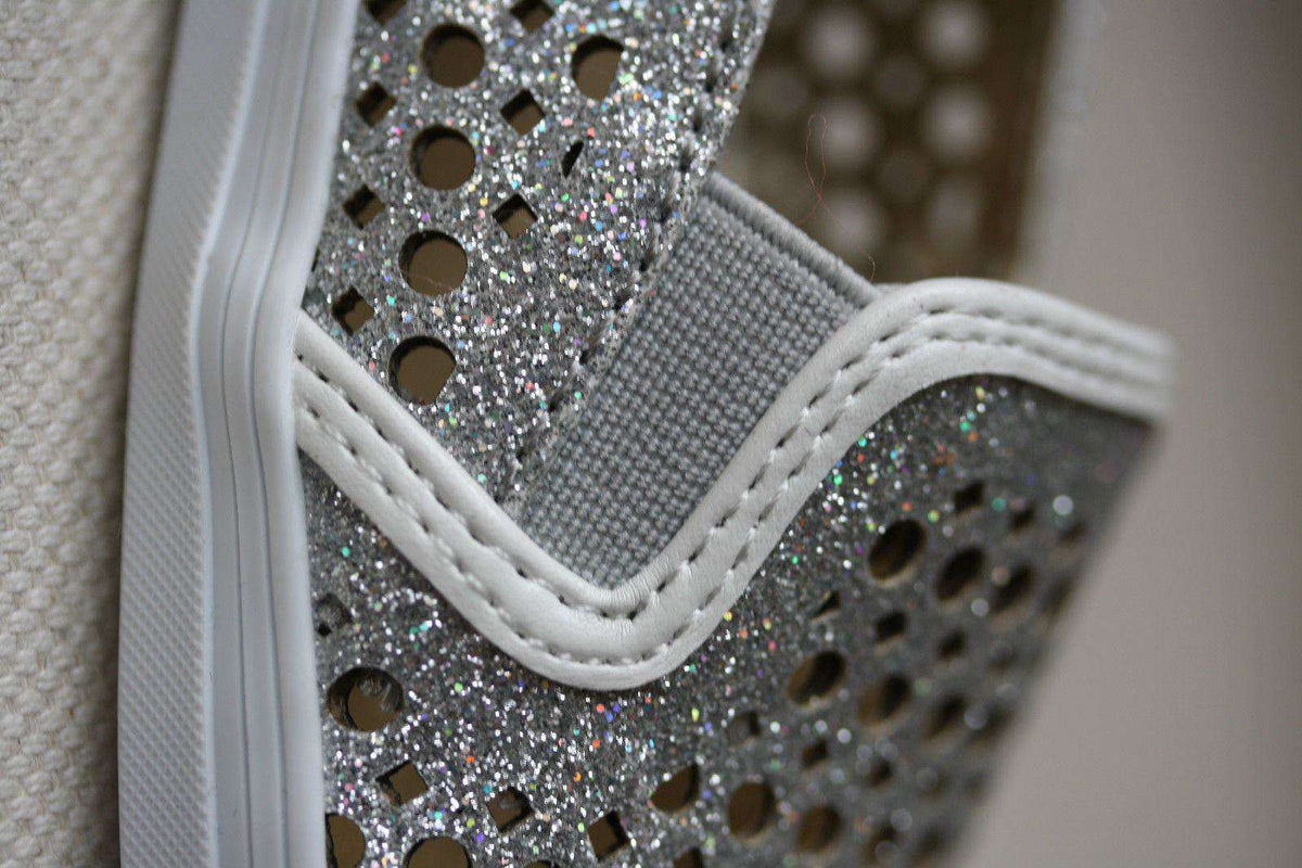 STUART WEITZMAN BABY COUNTRY SILVER SHOES EU 18.5 UK 2.5