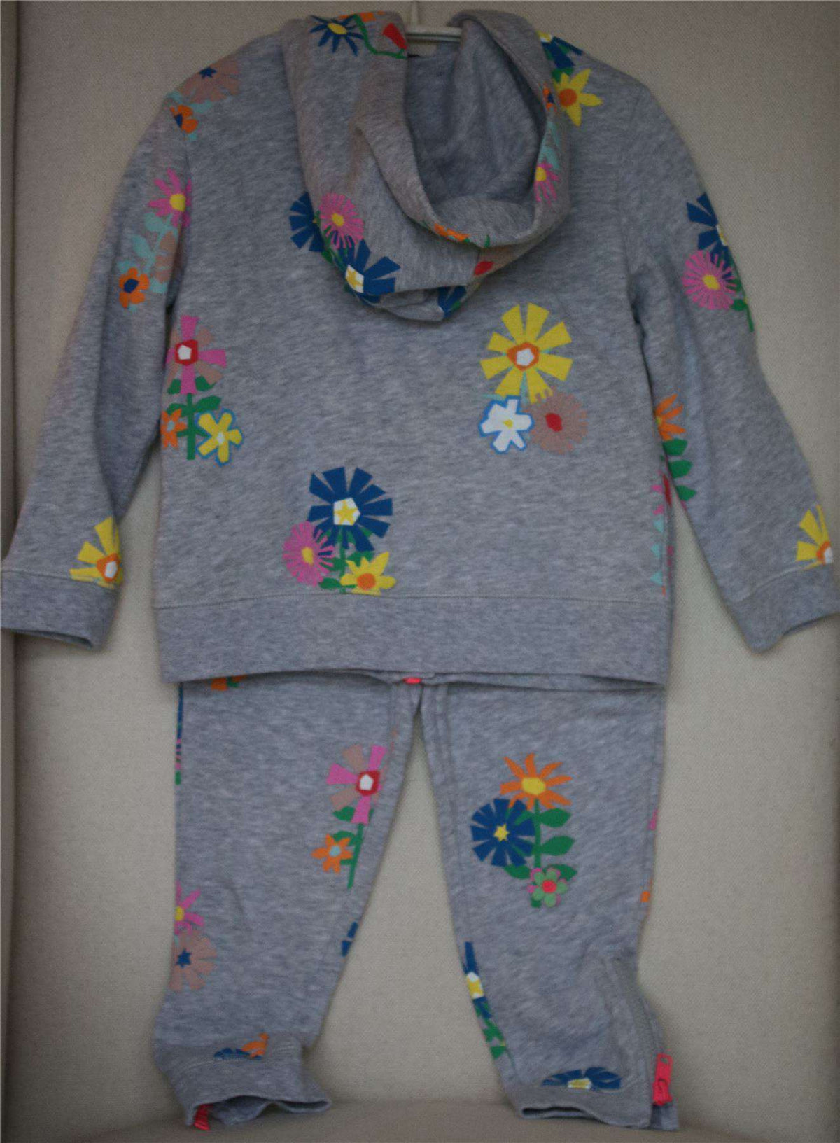 STELLA MCCARTNEY KIDS GIRLS GREY FLORAL ZOEY TRACKSUIT 4 YEARS