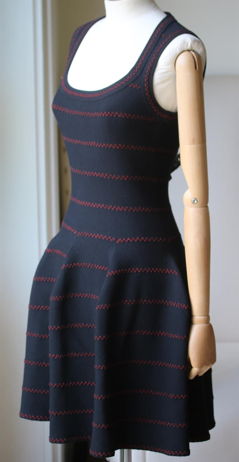 AZZEDINE ALAÏA TEXTURED STRETCH KNIT DRESS FR 40 UK 12