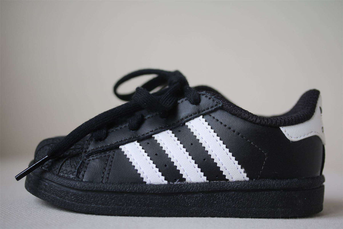 ADIDAS ORIGINALS SUPERSTAR KIDS BLACK TRAINERS EU 22 UK 5.5