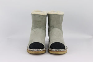 CHANEL 2018 CHAIN DETAILED SHEARLING LINED SUEDE ANKLE BOOTS EU 38 UK 5 US 8