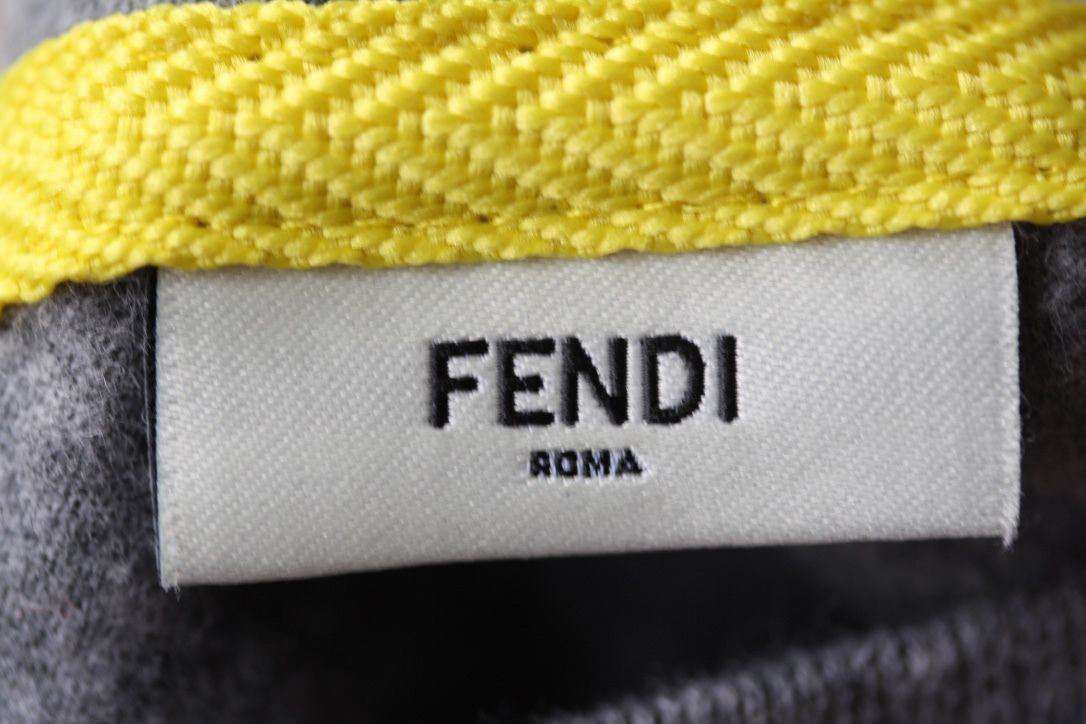 FENDI BABY GREY GRAFFITI T-SHIRT TOP 9 MONTHS