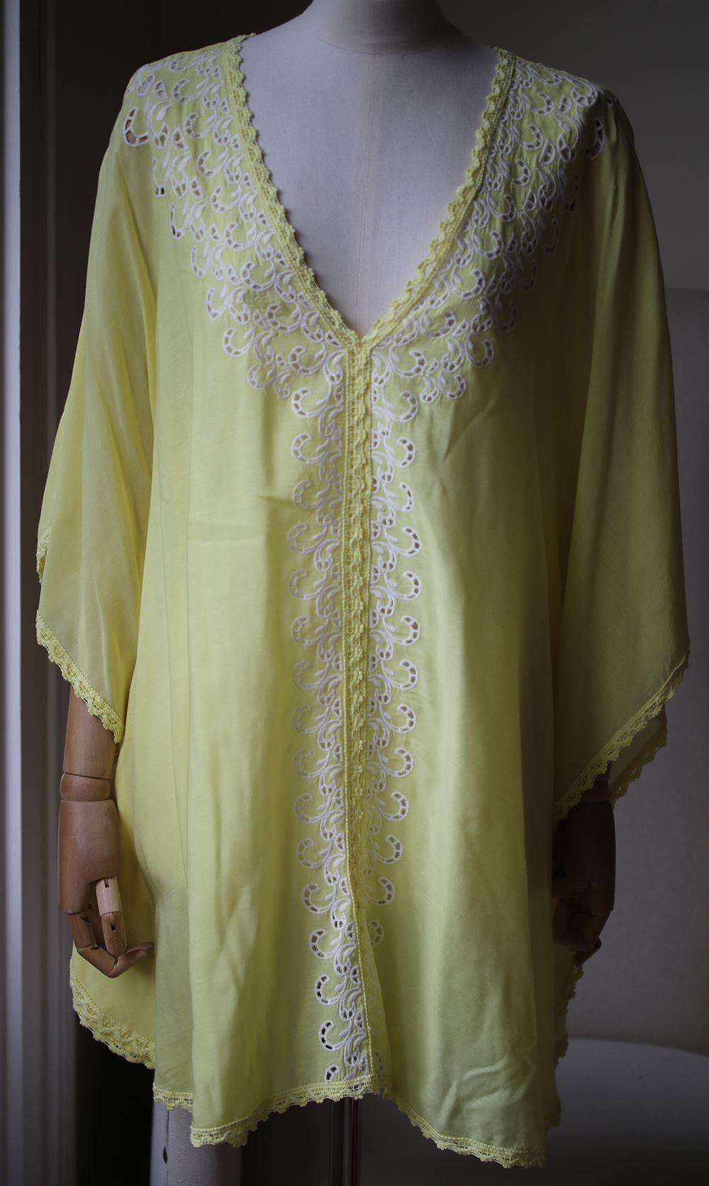 MELISSA ODABASH JESSICA EMBROIDERED KAFTAN DRESS ONE SIZE