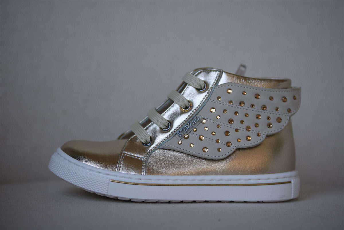 STEP2WO GIRLS GOLD LEATHER ANGEL TRAINERS EU 25 UK 8