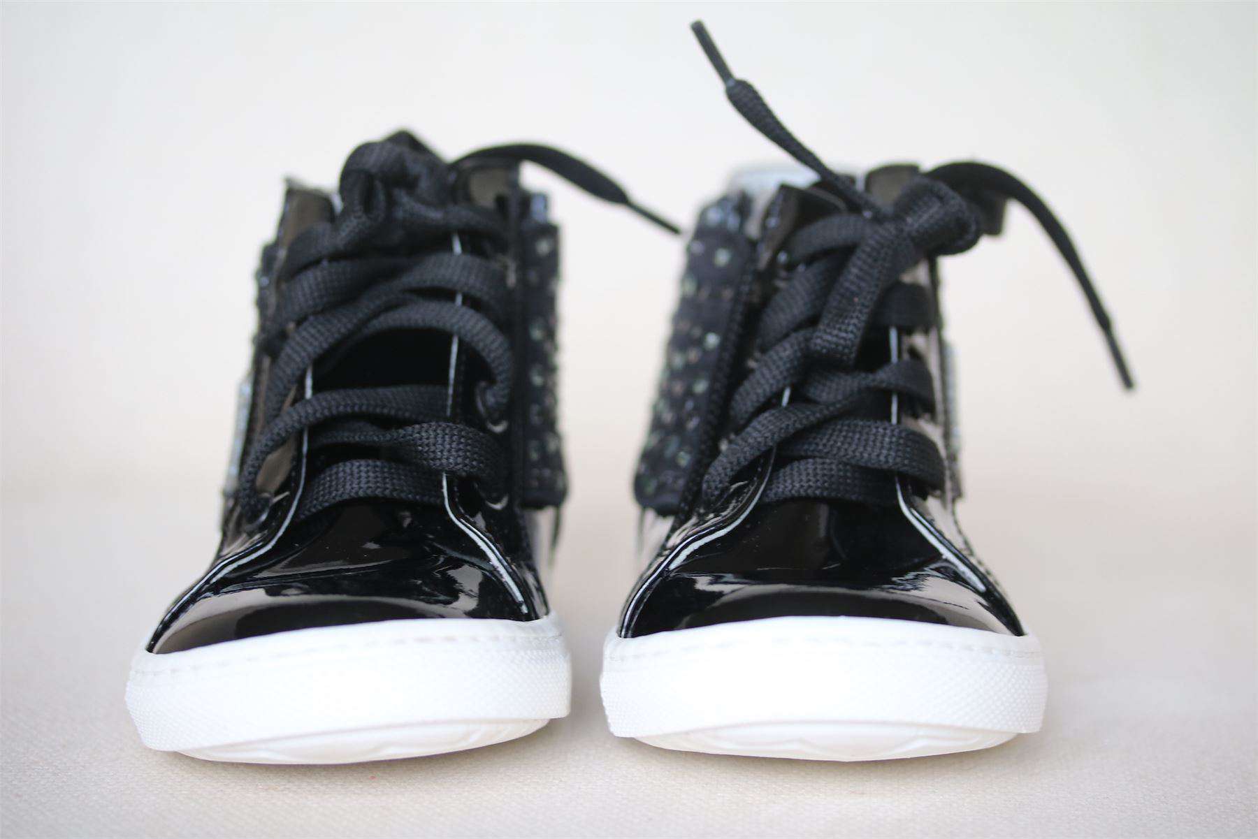 STEP2WO GIRLS BLACK PATENT LEATHER ANGEL TRAINERS WITH GEMS & WINGS EU 23 UK 6