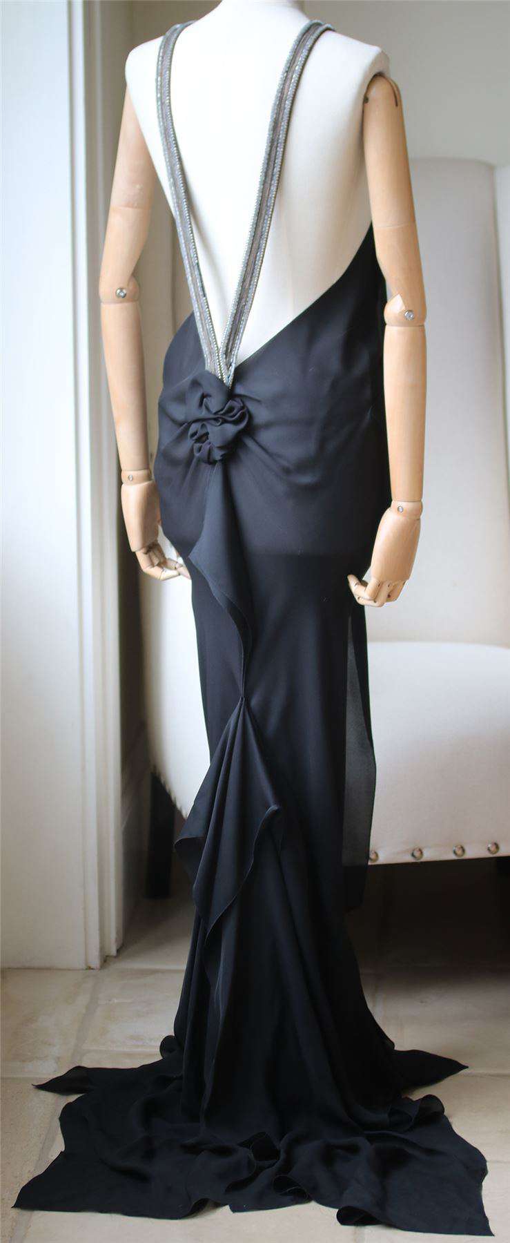 ROLAND MOURET ROSETTE HALTER-NECK SILK EMBELLISHED GOWN UK 8