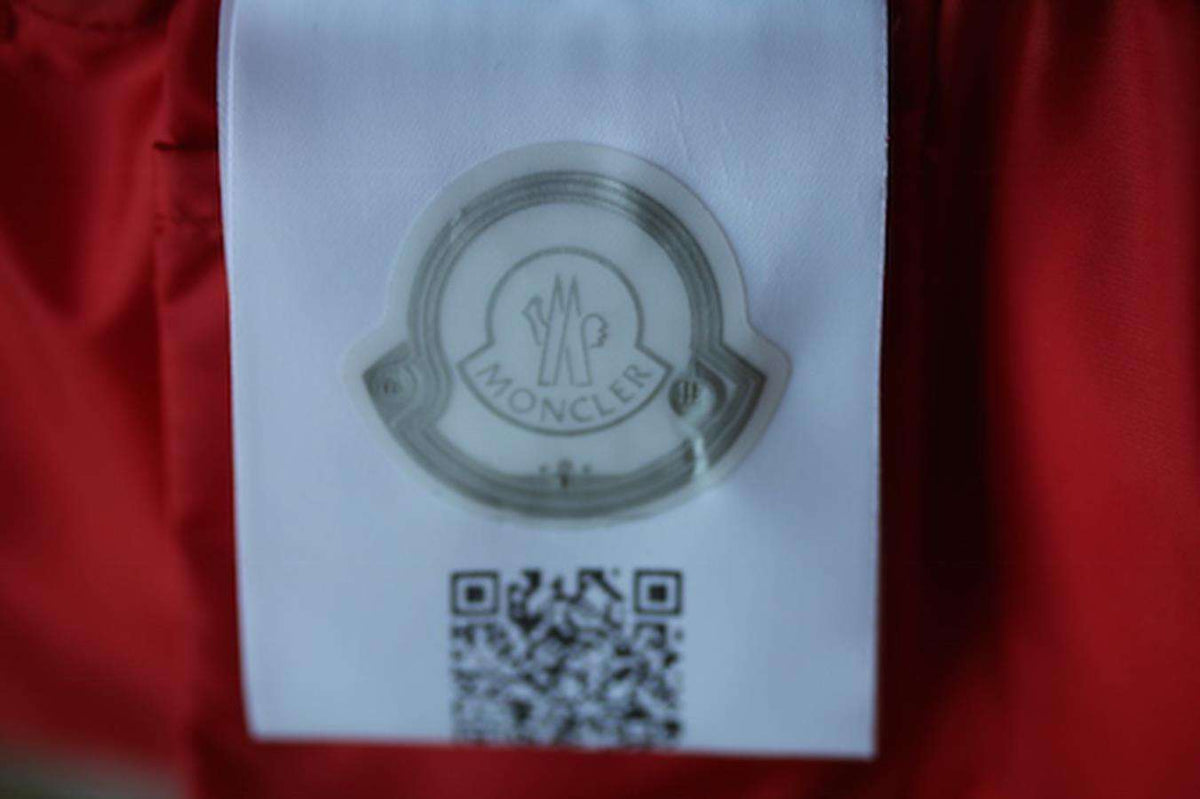 MONCLER KIDS GIRLS NANTUA DOWN PADDED SNOWSUIT 6 YEARS