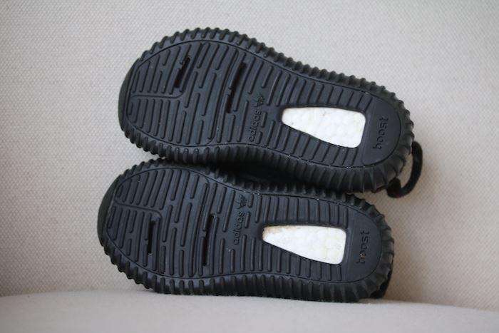 ADIDAS YEEZY KIDS BOOST 350 PIRATE BLACK TRAINERS EU 23.5 UK 6.5