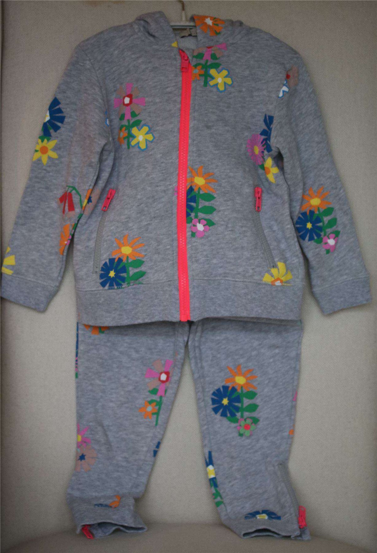STELLA MCCARTNEY KIDS GIRLS GREY FLORAL ZOEY TRACKSUIT 4 YEARS