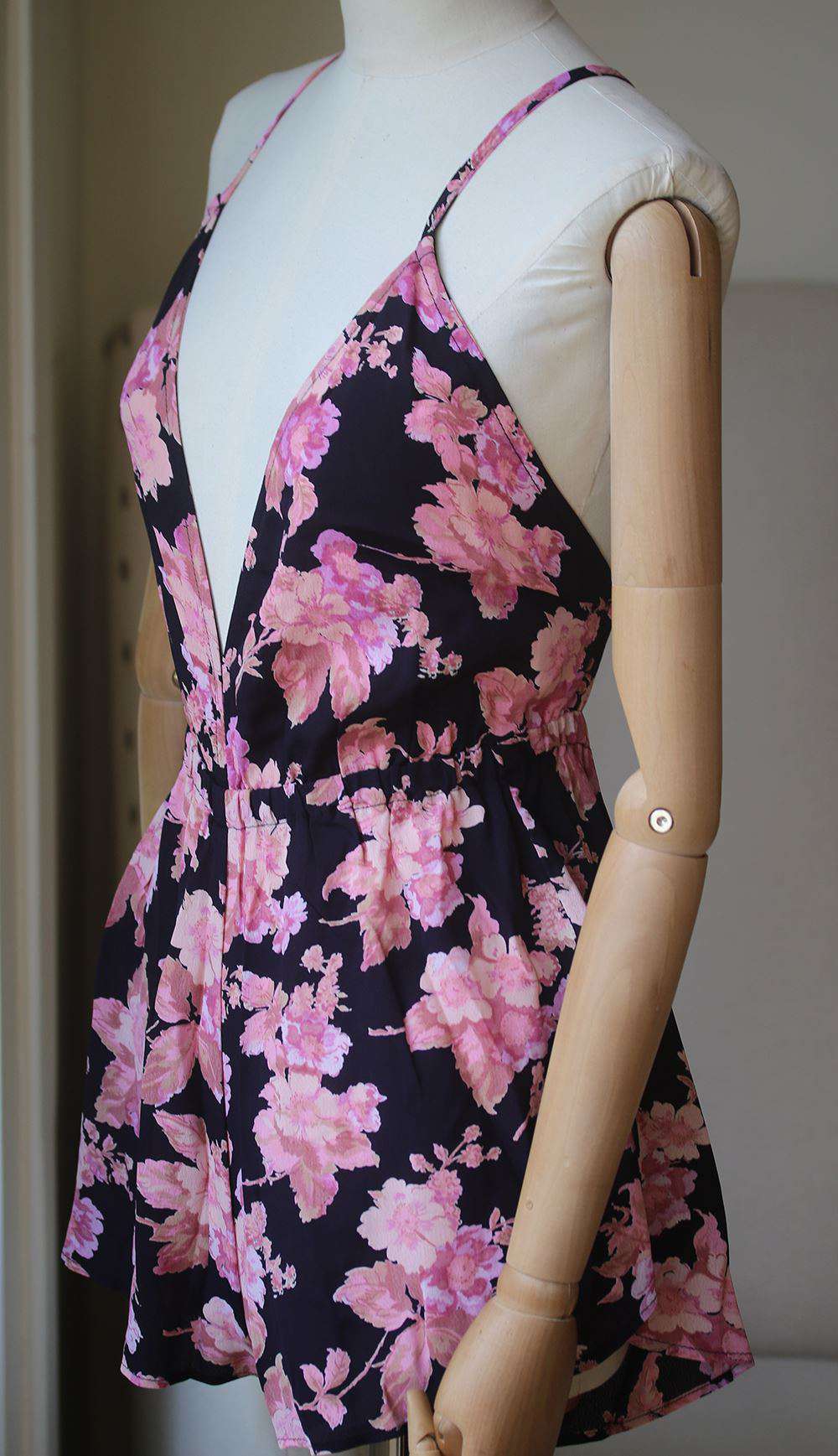 FLYNN SKYE RACHEL FLORAL ROMPER SMALL