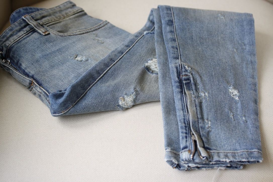 MARC AUREL beau pull doux okuhila gris avec chaînes taille 46 MARC AUREL beau pull doux okuhila gris avec chaînes taille 46