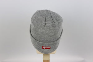 SUPREME + NEW ERA EMBROIDERED KNITTED BEANIE ONE SIZE
