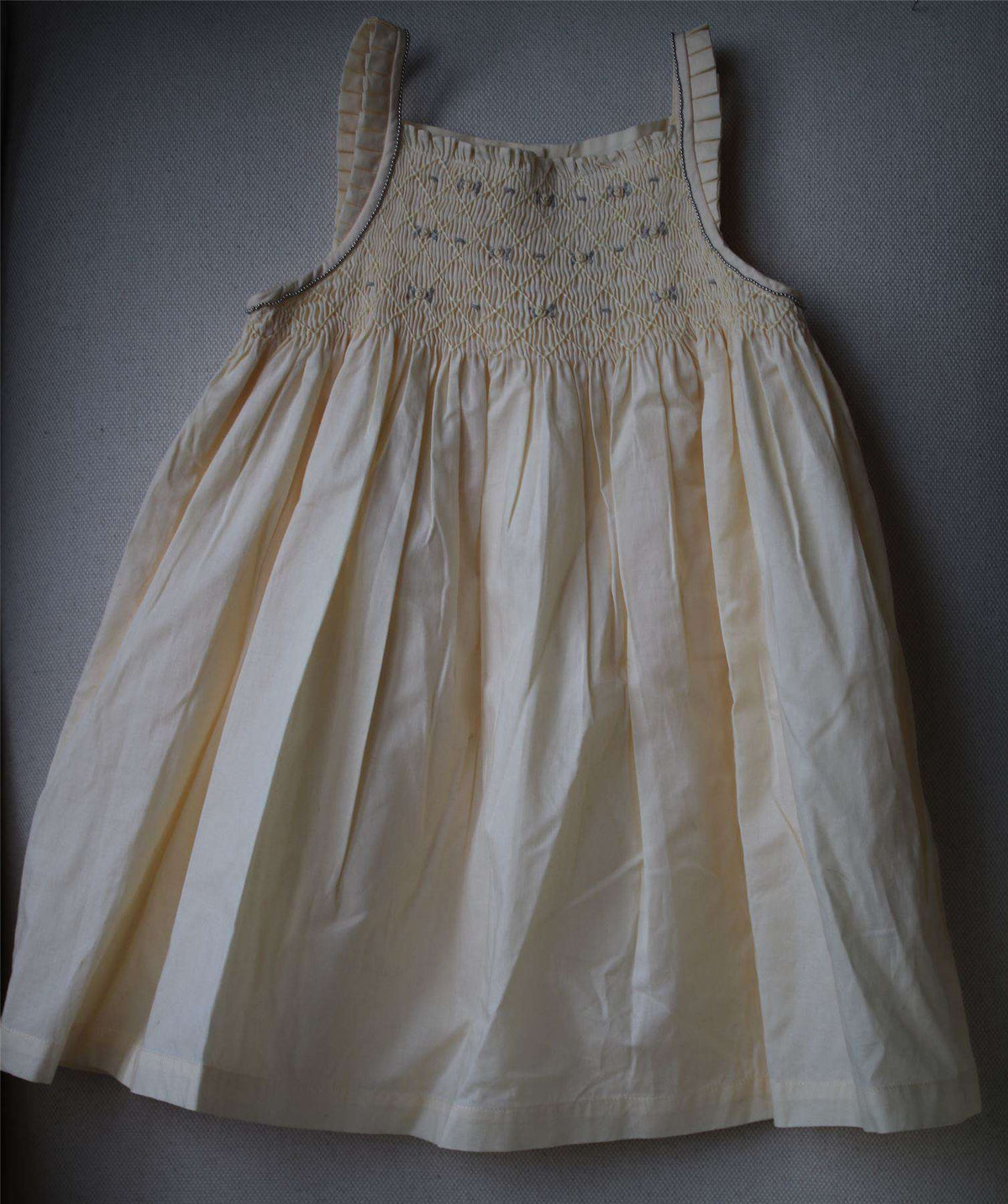 TARTINE ET CHOCOLAT GIRLS PALE YELLOW GATHERED DRESS 2 YEARS