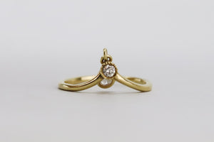 JACQUIE AICHE 14K YELLOW GOLD TEARDROP DIAMOND SHAKER V RING 15 MM