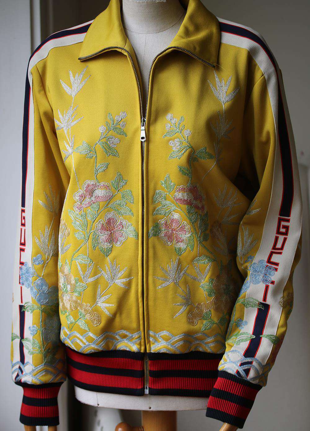 GUCCI FLORAL EMBROIDERED JERSEY TRACK JACKET MEDIUM
