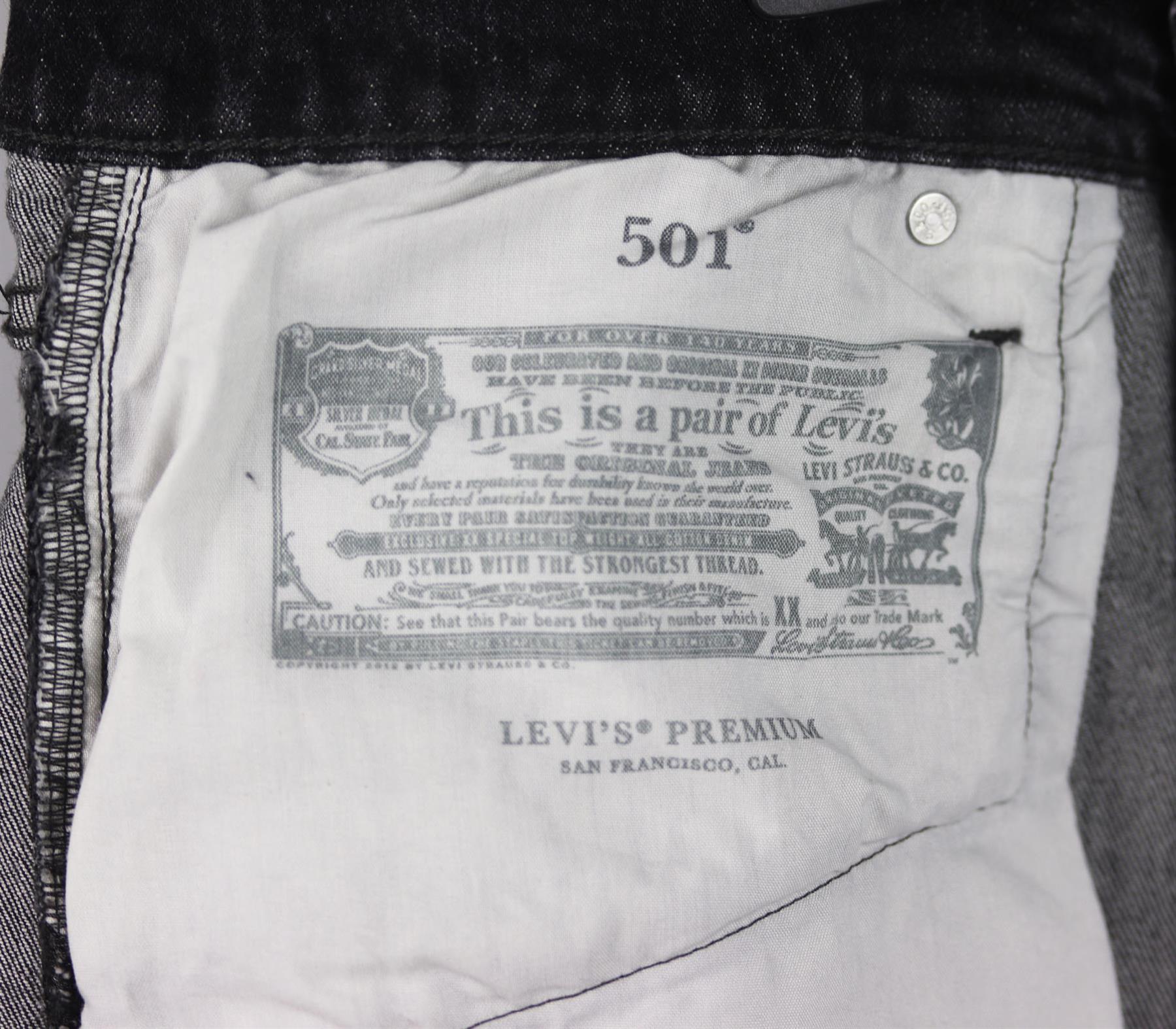 LEVI'S FRAYED HIGH WAISTED DENIM SHORTS W32 UK 14