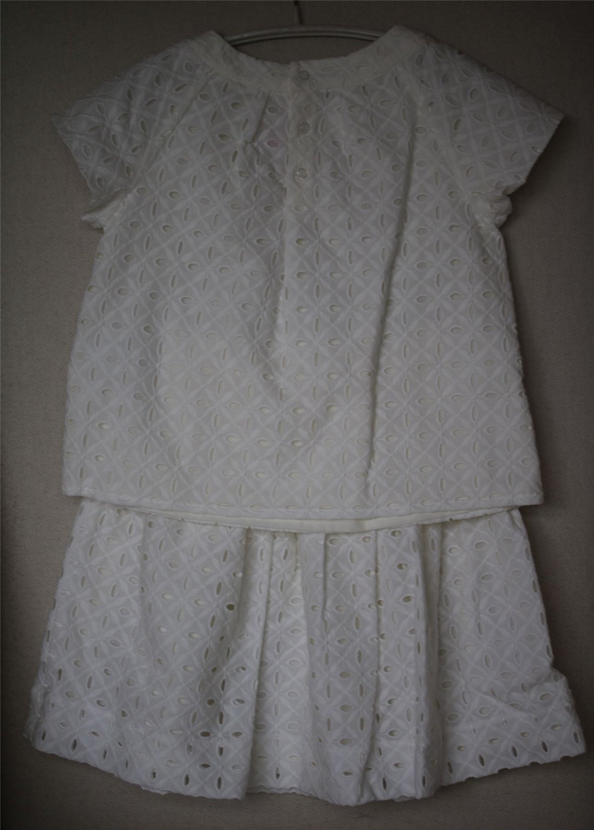 BONPOINT GIRLS IVORY ERIKA TOP & CONCERTO SKIRT 4 YEARS