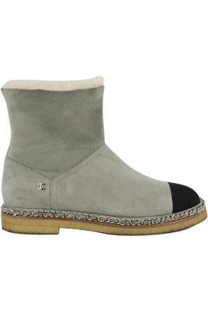 CHANEL 2018 CHAIN DETAILED SHEARLING LINED SUEDE ANKLE BOOTS EU 38 UK 5 US 8