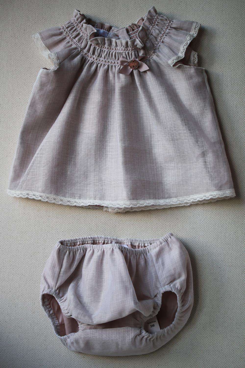 PAZ RODRIGUEZ BABY GIRLS SMOCKED DRESS AND BLOOMERS SET 3 MONTHS