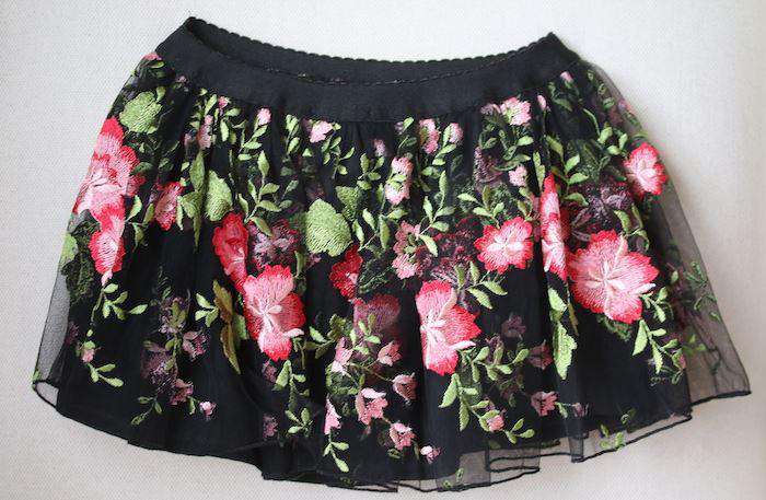 KATE MACK & BISCOTTI GIRLS BLACK FLORAL TULLE SKIRT 5 YEARS