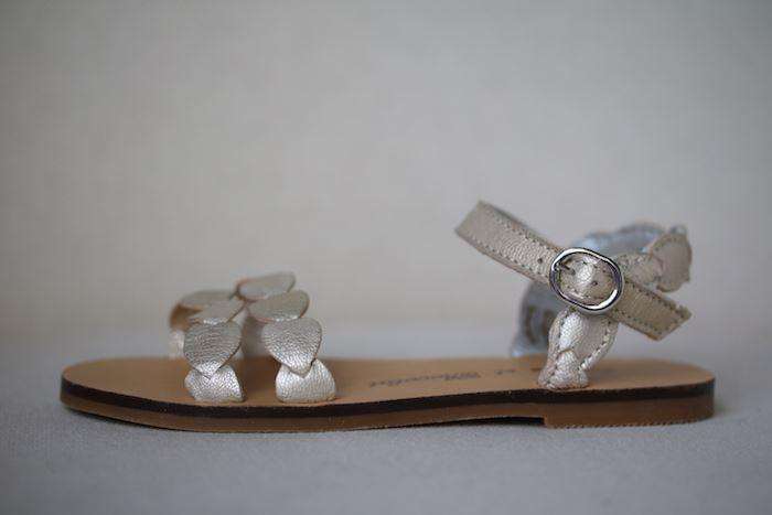 TARTINE ET CHOCOLAT GIRLS GOLD PETAL SANDALS EU 26 UK 8