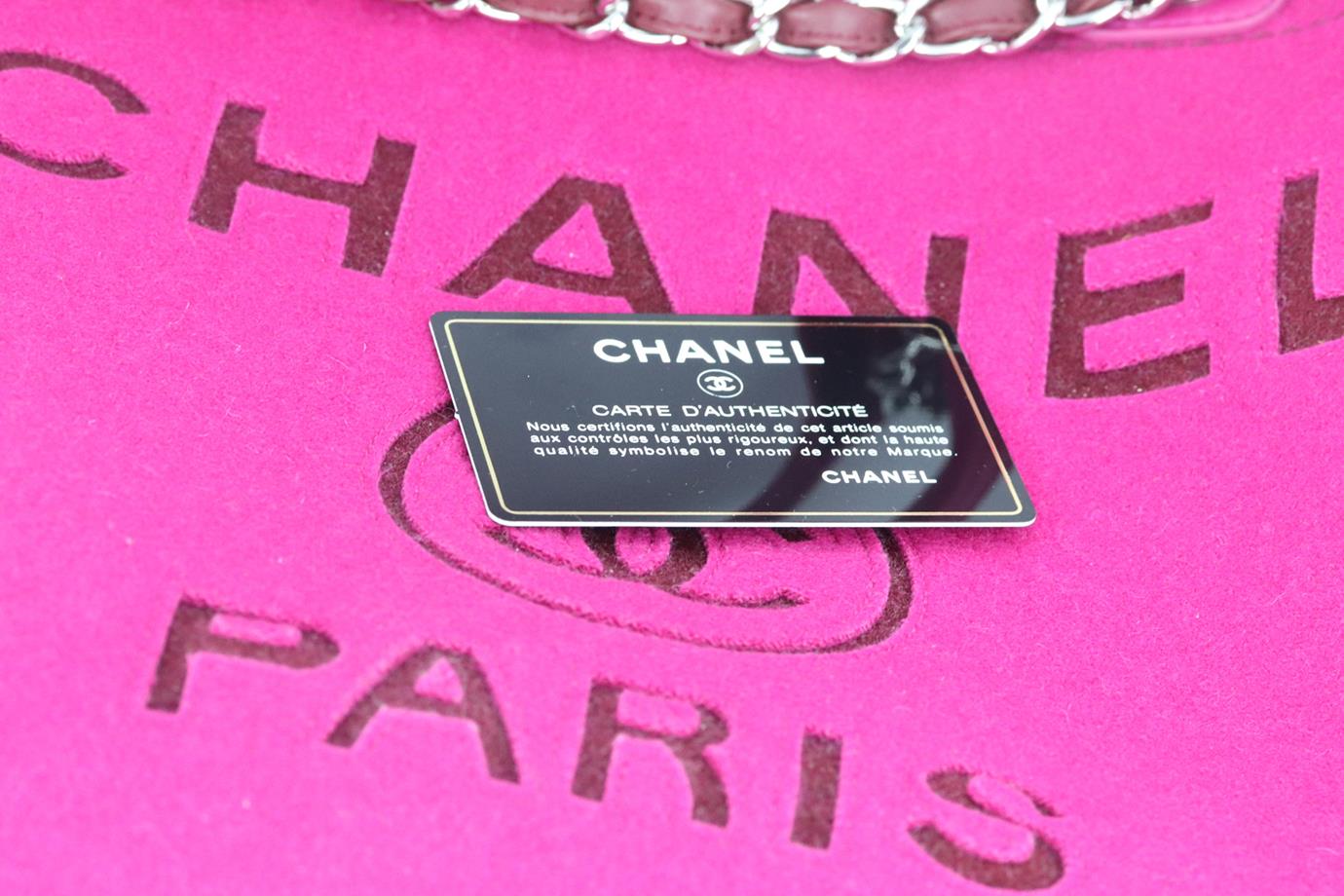 CHANEL 2019 DEAUVILLE LARGE WOOL FELT TOTE BAG