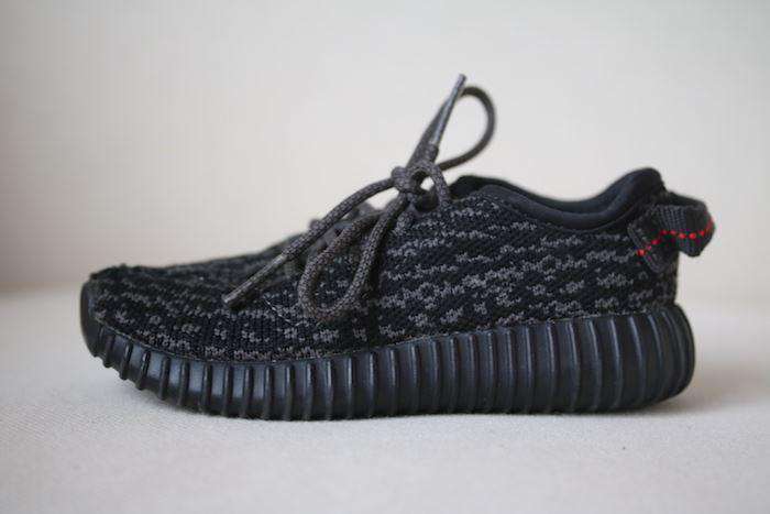 ADIDAS YEEZY KIDS BOOST 350 PIRATE BLACK TRAINERS EU 23.5 UK 6.5