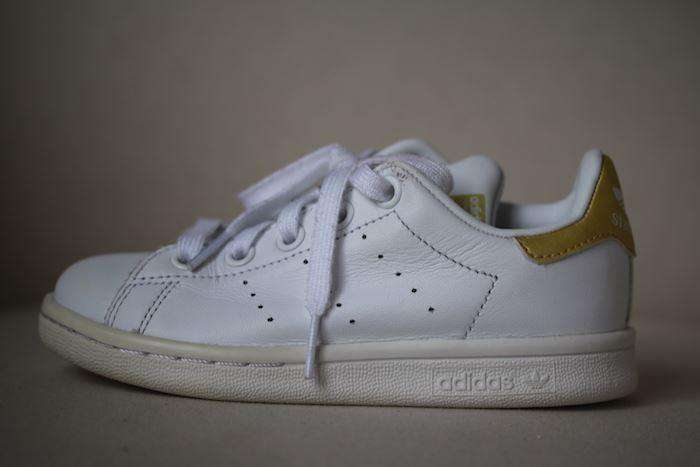 ADIDAS ORIGINALS STAN SMITH KIDS WHITE TRAINERS EU 28 UK 10
