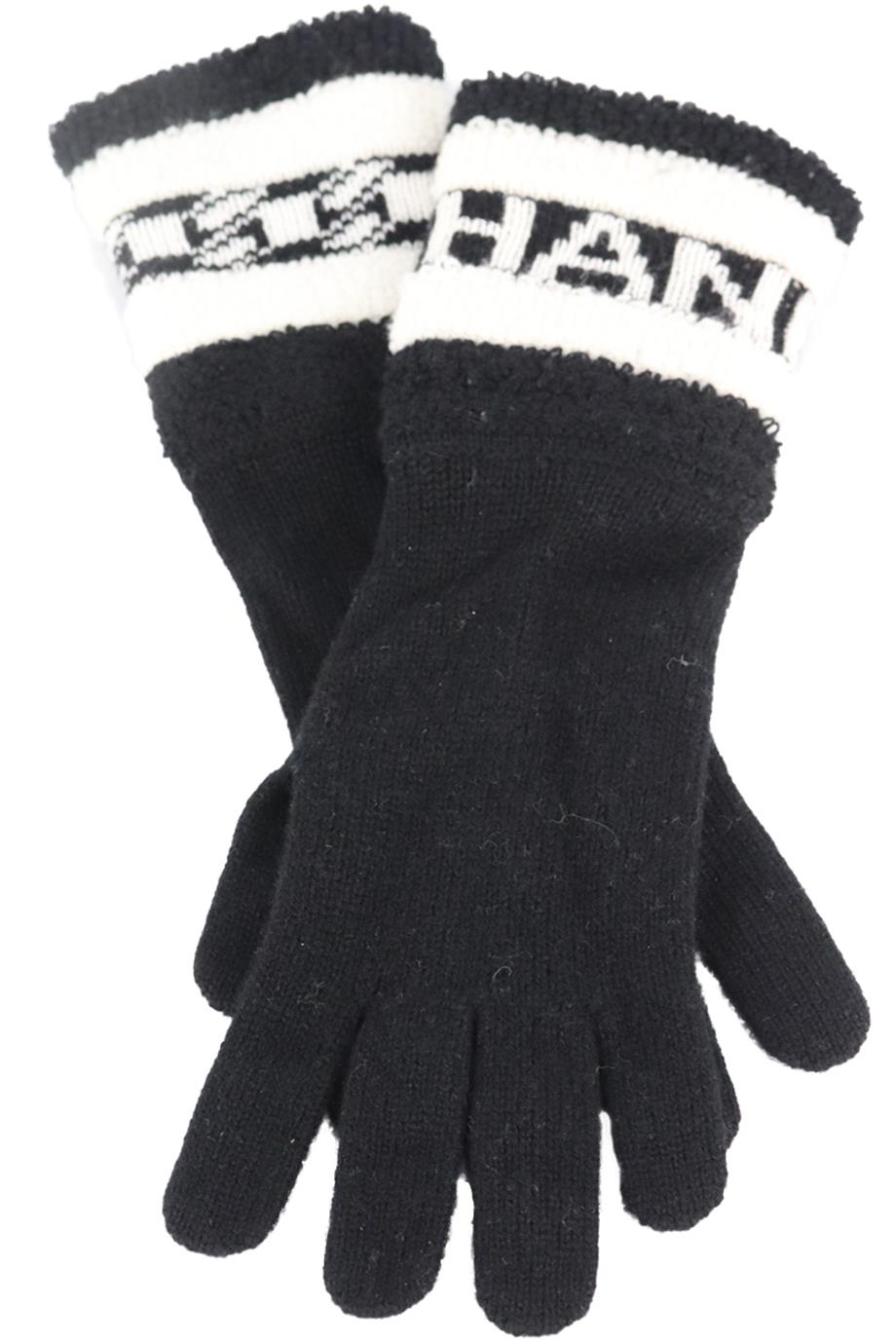 CHANEL 2020 LOGO INTARSIA CASHMERE GLOVES