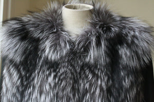 VINCE SILVER FOX FUR JACKET MEDIUM