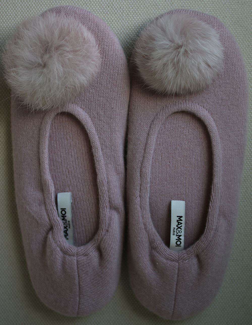 MAX AND MOI POM POM CASHMERE SLIPPERS SMALL