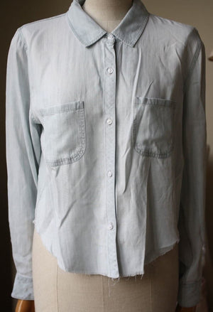 RAILS CROPPED RAW EDGE CARTER SHIRT MEDIUM