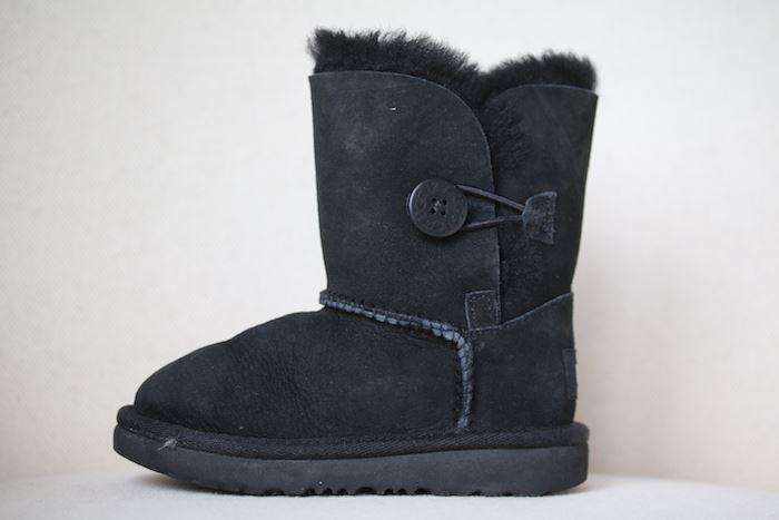 UGG KIDS BLACK BAILEY II CLASSIC BOOTS EU 25 UK 7