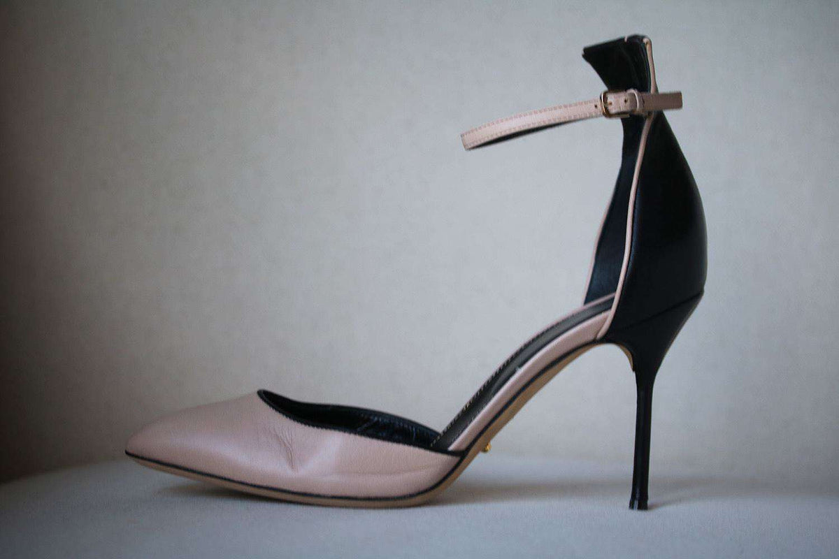 SERGIO ROSSI POINTED TOE ANKLE STRAP PUMPS EU 39 UK 6 US 9