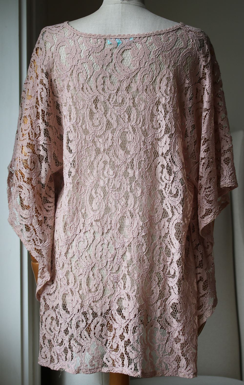 MELISSA ODABASH IGNES STRETCH LACE COVER UP ONE SIZE