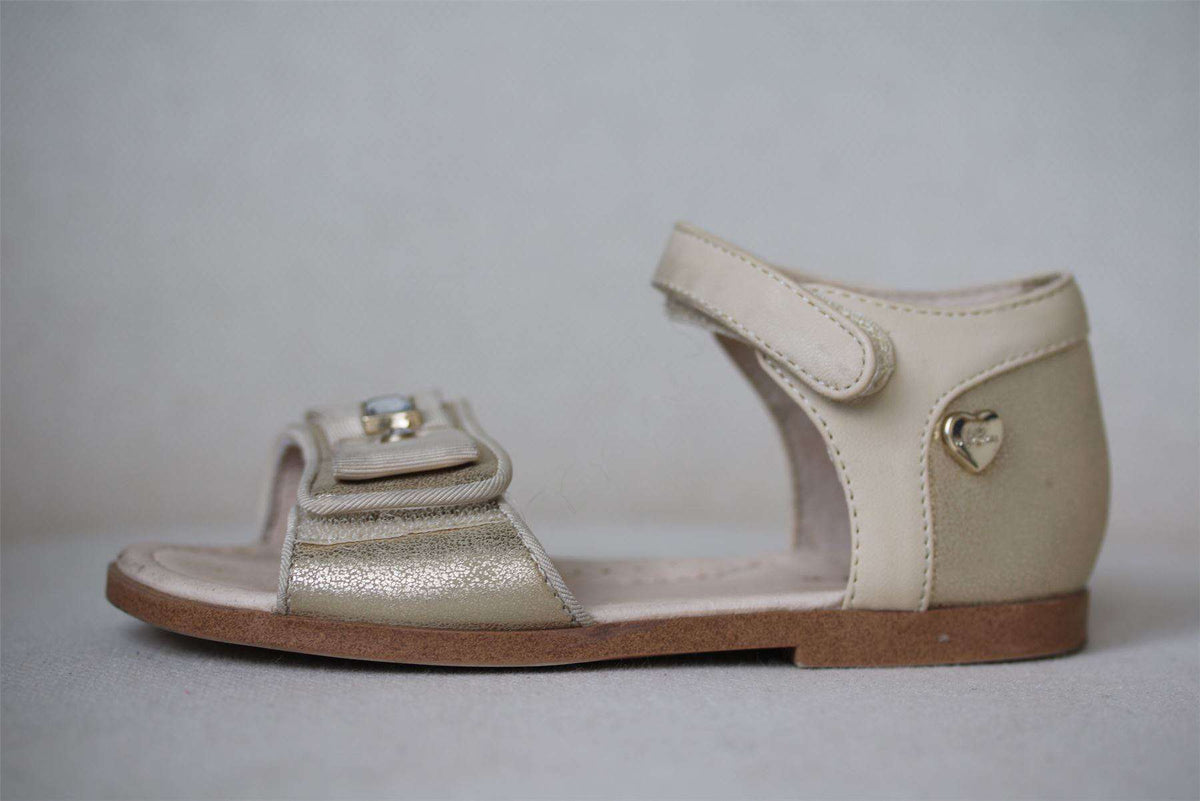 MAYORAL GIRLS GOLD BOW SANDALS EU 25 UK 7.5