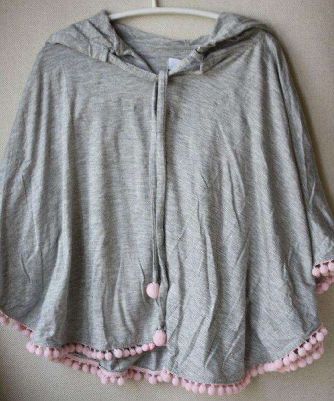 SUNDAY BABY POM POM PONCHO