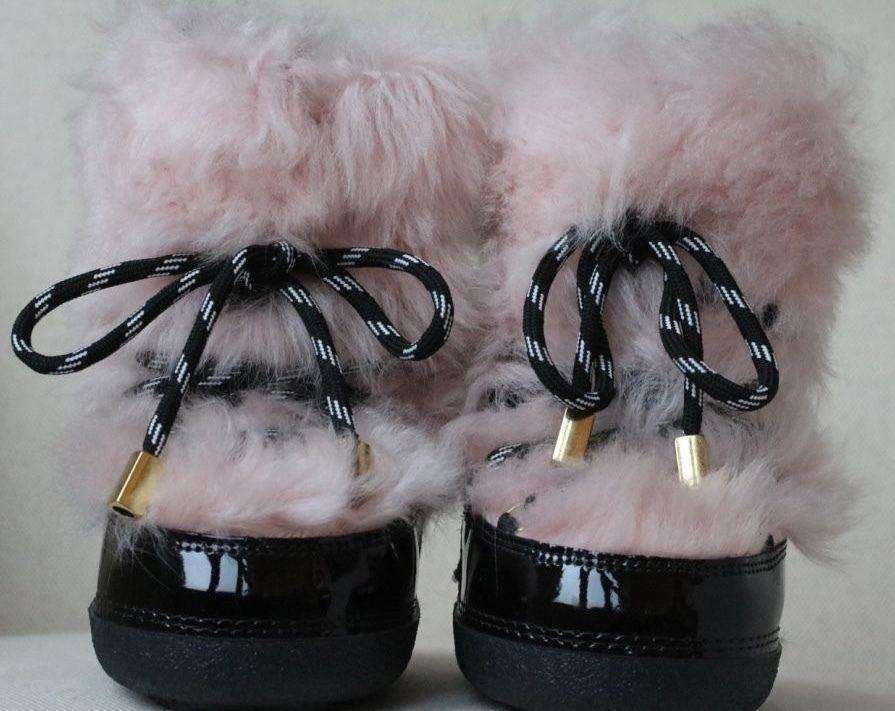 FENDI BABY KIDS BLACK SHEEPSKIN SNOW BOOTS EU 23-25 UK 6-8