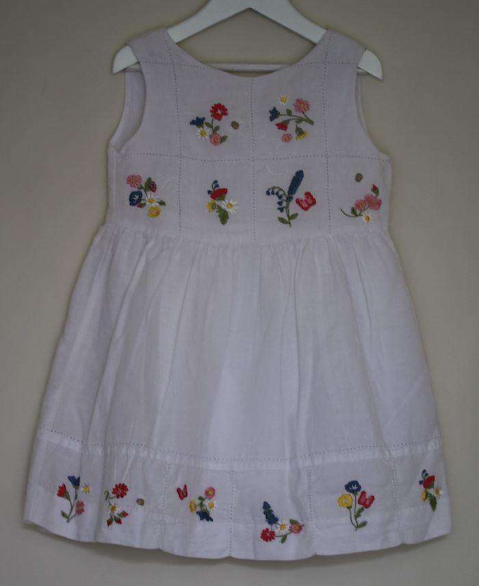 MAYORAL GIRLS WHITE FLORAL DRESS 6 YEARS