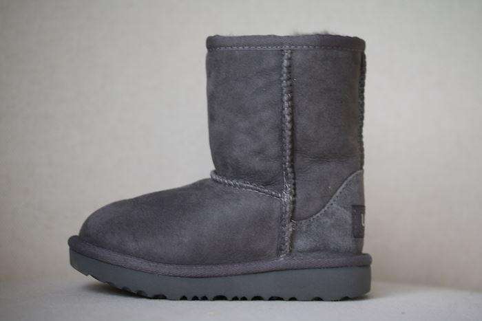 UGG KIDS GREY CLASSIC II BOOTS EU 25 UK 7