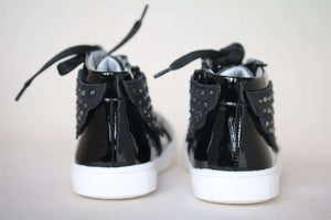 STEP2WO GIRLS BLACK PATENT LEATHER ANGEL TRAINERS WITH GEMS & WINGS EU 23 UK 6