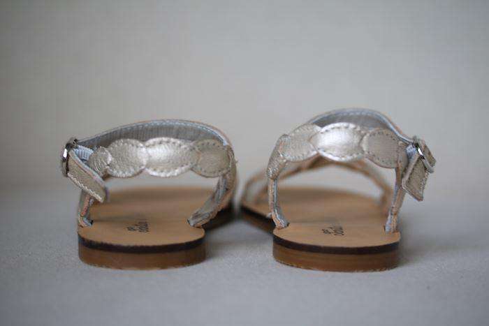 TARTINE ET CHOCOLAT GIRLS GOLD PETAL SANDALS EU 26 UK 8