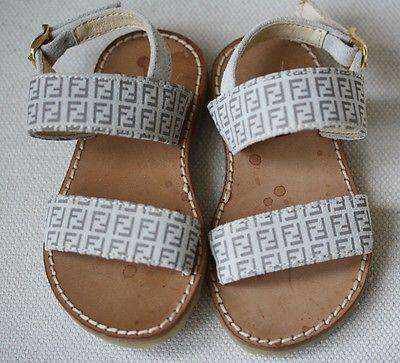 FENDI BABY FF LEATHER SANDALS EU 20 UK 4